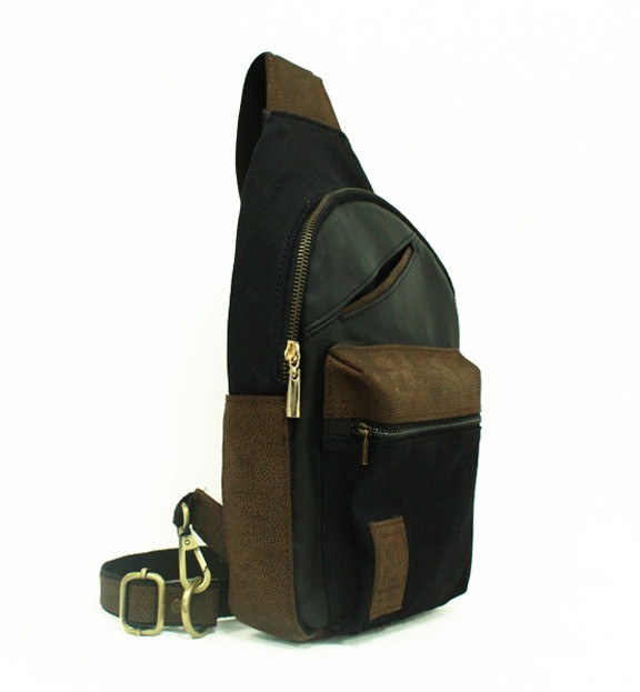 YEKA SLING BAG